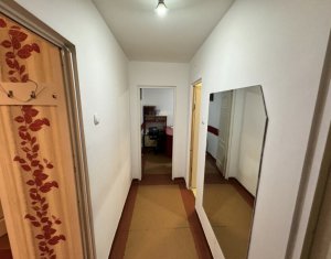 Apartament 3 camere, decomandat, 2 bai, 63 mp utili, Manastur