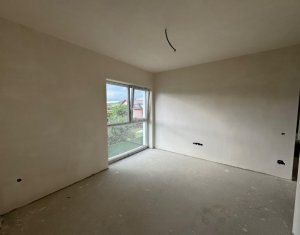 Appartement 3 chambres à vendre dans Floresti