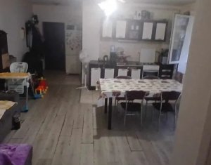 Appartement 3 chambres à vendre dans Floresti