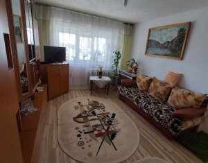 Apartament 3 camere, 2 bai, etaj intermediar, Zorilor, Cluj Napoca