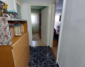 Apartament 3 camere, 2 bai, etaj intermediar, Zorilor, Cluj Napoca