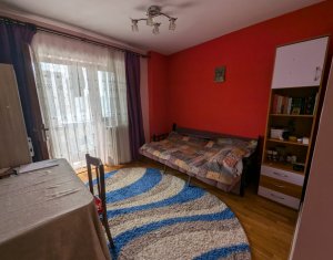 Apartament cu 3 camere, decomandat, 68 mp, zona buna din Marasti