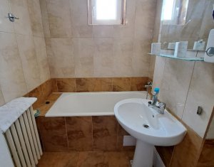 Appartement 3 chambres à vendre dans Cluj-napoca, zone Manastur