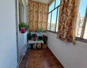 Appartement 3 chambres à vendre dans Cluj-napoca, zone Manastur