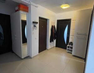 Appartement 3 chambres à vendre dans Cluj-napoca, zone Intre Lacuri