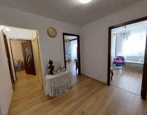 Apartament 4 camere de vanzare, etaj 1, in Manastur, Cluj Napoca