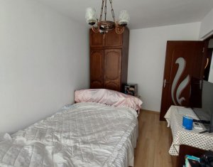 Apartament 4 camere de vanzare, etaj 1, in Manastur, Cluj Napoca