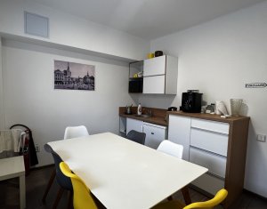 Appartement 3 chambres à vendre dans Cluj-napoca, zone Centru