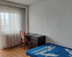 Apartament spatios cu 3 camere decomandate, zona Piata Marasti