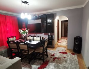 Appartement 4 chambres à vendre dans Cluj-napoca, zone Manastur