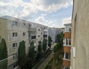 Apartment 4 rooms for sale in Cluj-napoca, zone Manastur