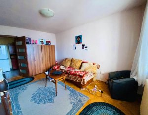 Sale apartment 2 rooms in Cluj-napoca, zone Manastur