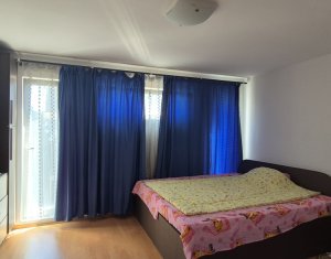 Apartament cu doua camere semidecomandat in centrul Florestiului