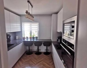 Apartament 3 camere , finisat si utilat modern+parcare