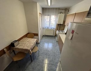 Apartament cu 3 camere decomandat in Zorilor