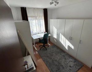 Apartament cu 3 camere decomandat in Zorilor