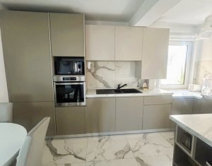 Appartement 3 chambres à vendre dans Cluj-napoca, zone Andrei Muresanu