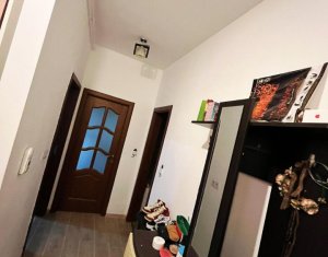 Apartament cu o camera si terasa, aproape de centru