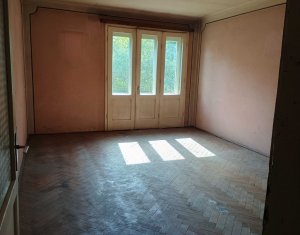 Apartament cu 3 camere zona Horea 