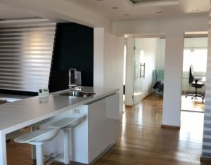 Sale apartment 4 rooms in Cluj-napoca, zone Gheorgheni