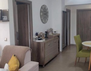 Apartment 3 rooms for sale in Floresti