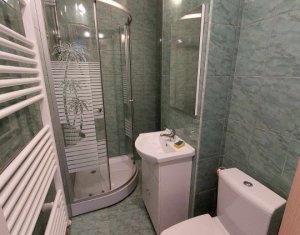 Appartement 4 chambres à vendre dans Cluj-napoca, zone Manastur