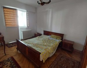 Apartment 4 rooms for sale in Cluj-napoca, zone Manastur