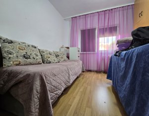 Appartement 4 chambres à vendre dans Cluj-napoca, zone Marasti