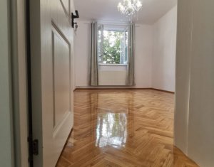 Apartament de lux cu 2 camere cu parcare si grădină zona semicentrală Cluj-N