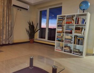 Apartment 3 rooms for sale in Floresti