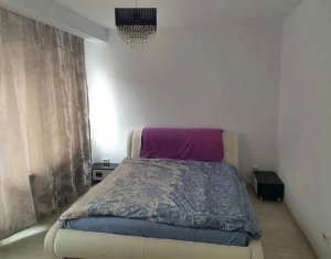 Apartment 3 rooms for sale in Floresti