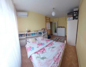 Apartament cu 3 camere decomandate, situat in Gheorgheni, zona Piata Hermes