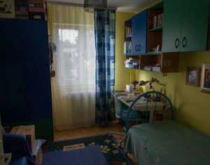 Apartament cu 3 camere decomandate, situat in Gheorgheni, zona Piata Hermes