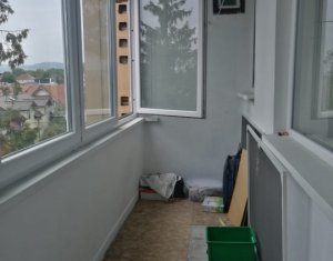 Apartament renovabil 3 camere, in cartierul Gruia