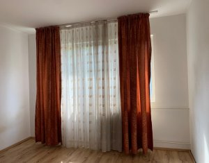 Apartament cu 4 camere, situat la etajul 1, Manastur, strada Primaverii