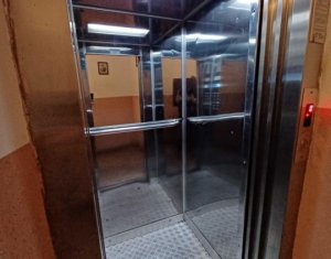 Appartement 3 chambres à vendre dans Cluj-napoca, zone Manastur