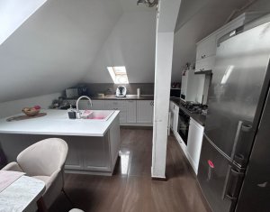 Apartament de 3 camere, 99 mp, de vânzare în cartierul Bună Ziua