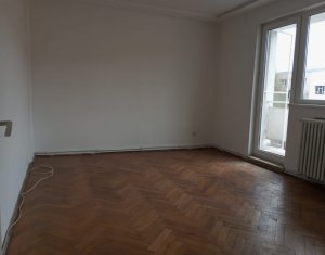 Apartment 4 rooms for sale in Cluj-napoca, zone Manastur