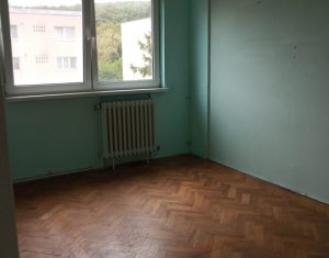 Apartment 4 rooms for sale in Cluj-napoca, zone Manastur