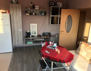 Apartament cu 2 camere, terasa si balcon, parcare, Baciu