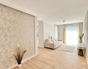 Apartament cu trei camere, ultrafinisat, 80 mp, zona Avram Iancu