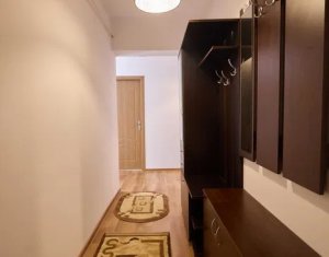 Apartment 3 rooms for sale in Floresti