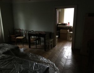 Apartament cu 2 camere, Semicentral, Horea, garaj si parcare