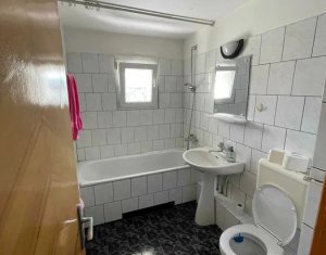 De vanzare apartament cu 3 camere 74 mp  USAMV