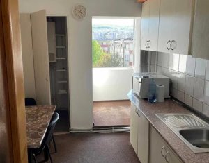 Appartement 3 chambres à vendre dans Cluj-napoca, zone Manastur