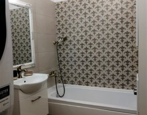 Apartament 3 camere amenajat in stil medieval, Baciu