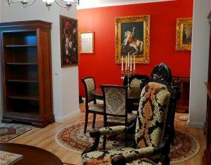 Apartament 3 camere amenajat in stil medieval, Baciu