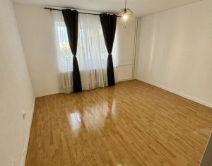 Sale apartment 2 rooms in Cluj-napoca, zone Manastur