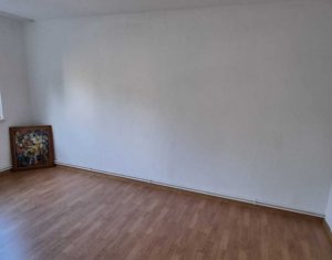 Appartement 4 chambres à vendre dans Cluj-napoca, zone Manastur