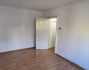 Apartment 4 rooms for sale in Cluj-napoca, zone Manastur